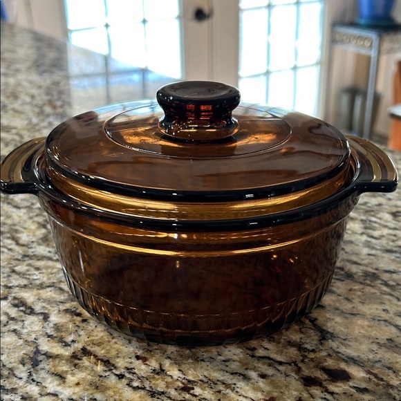 Anchor Hocking Fire King Amber Glass Casserole Dish with Lid. - Picture 13 of 13